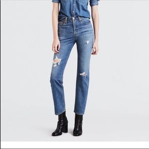 Levi’s 501 straight leg distressed jeans NWT